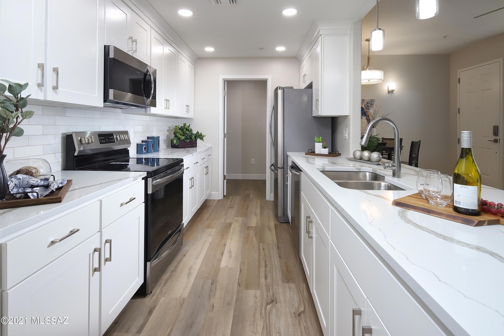 Model Unit - 2 BR - Kitchen
