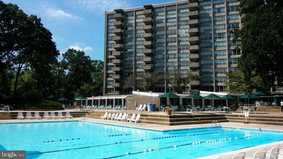 Green Hill Condominiums unit E-120, Wynnewood, PA 19096 - photo 1