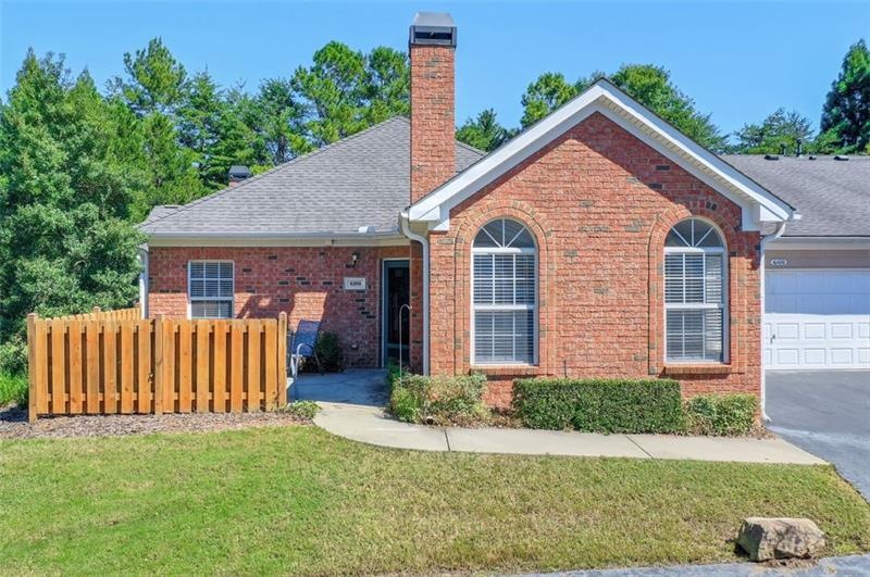 Highly sought after Orchards condo in Alpharetta!