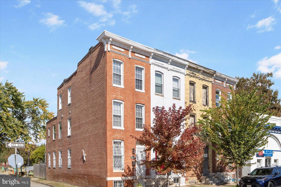 1100 E Preston St, Baltimore, MD 21202 - photo 1