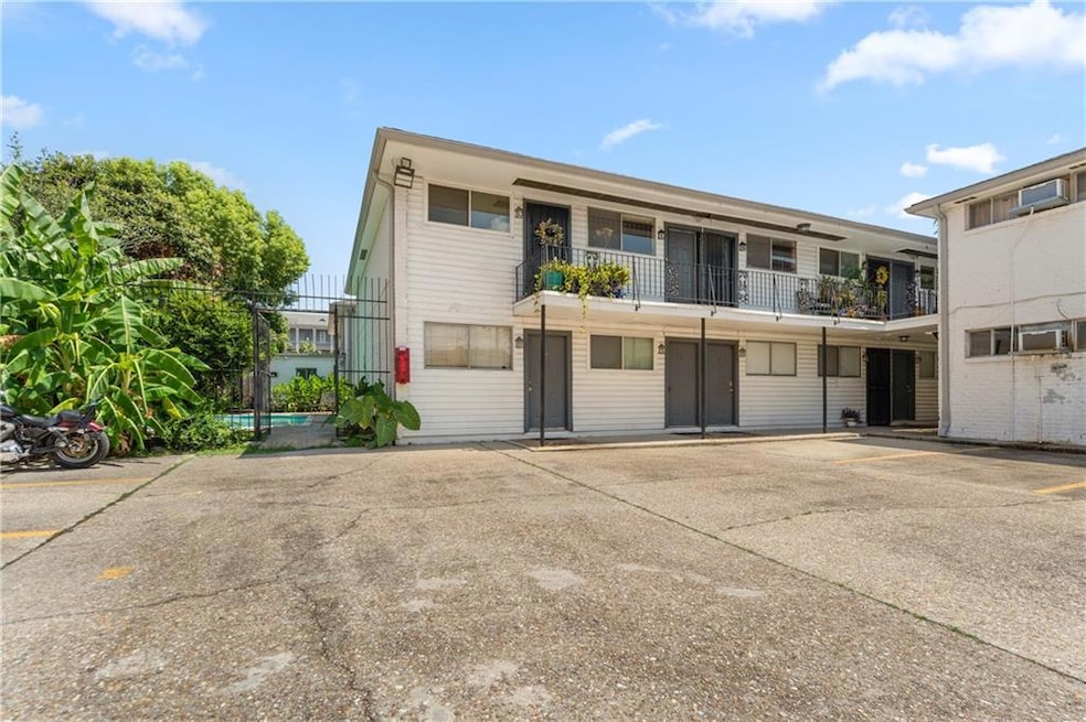 1921 Prytania St unit Q, New Orleans, LA 70130 - photo 1