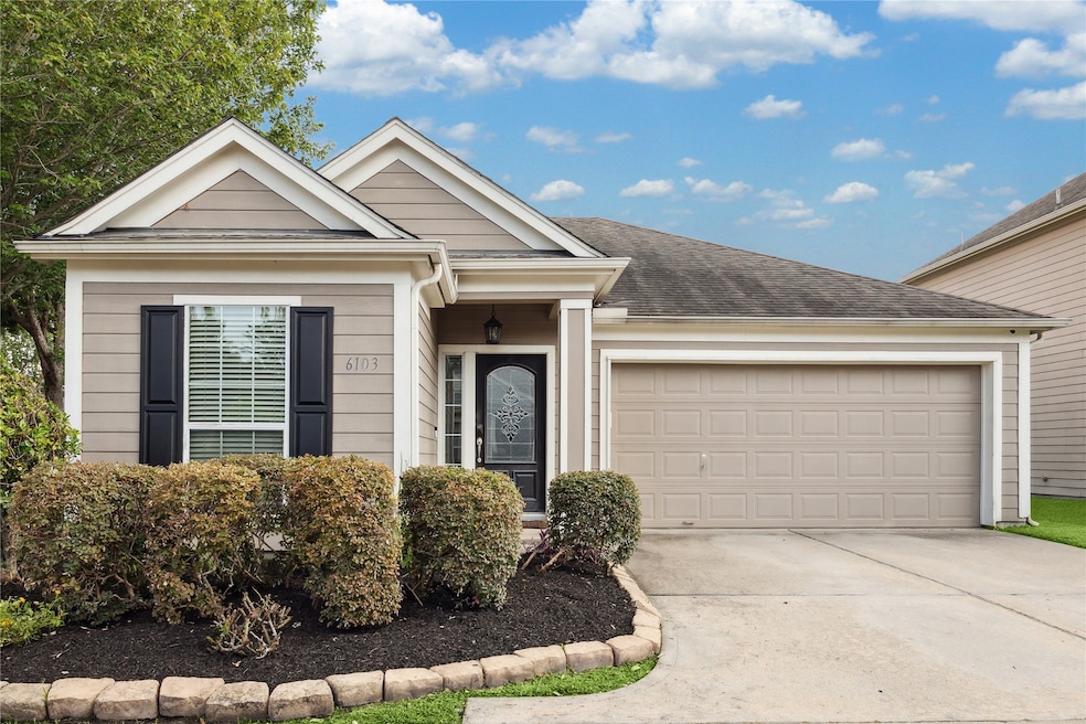6103 Tenton Park Ln, Houston, TX 77092 - photo 1
