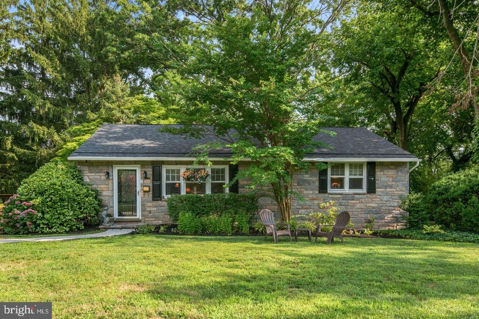 2 Hickory Ln, Wallingford, PA 19086 - photo 1