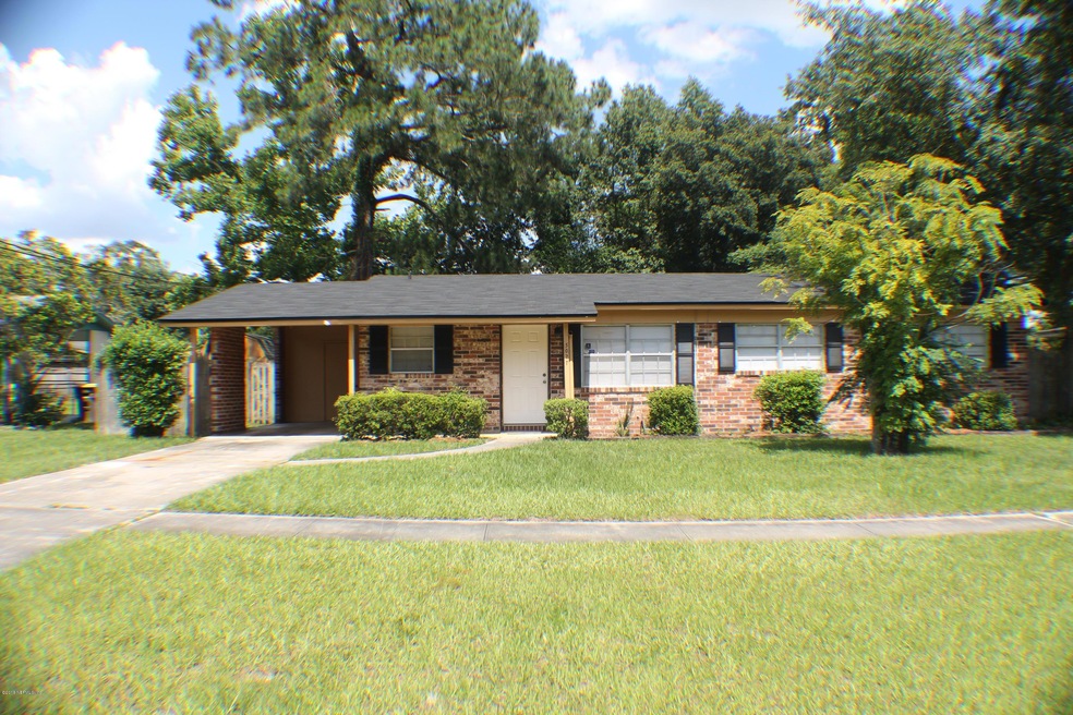 5027 Mcmanus Dr, Jacksonville, FL 32210 - photo 1