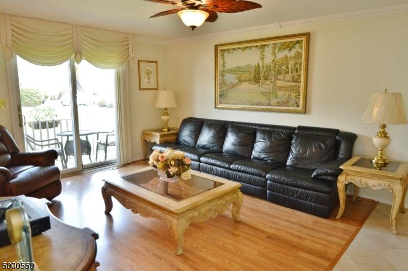 25 Frankie Ln unit 3207, East Hanover, NJ 07936 - photo 1