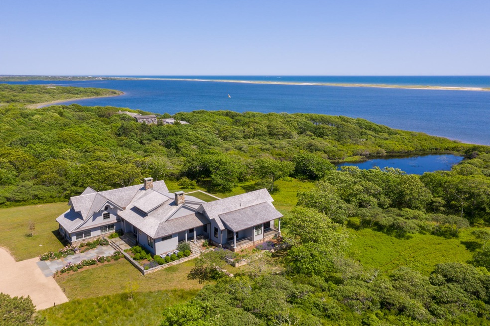 10 Jacobs Neck Road