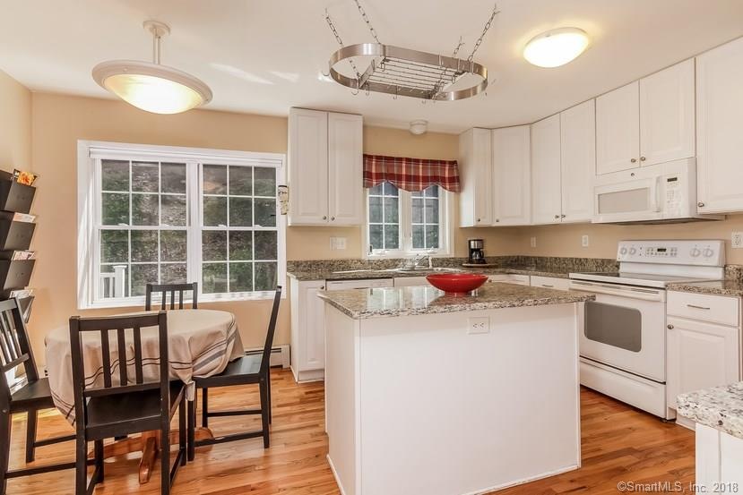 132 River Rd, Clinton, CT 06413 - photo 1