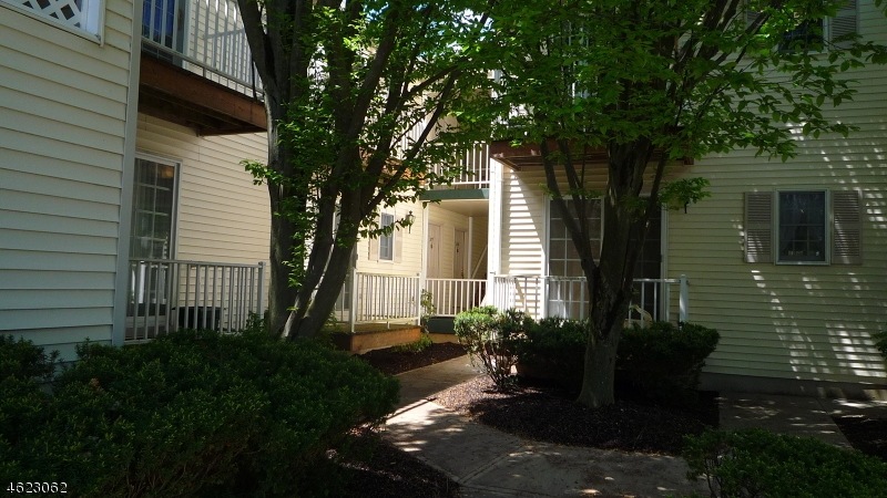 379 Potomac Dr, Basking Ridge, NJ 07920 - photo 1