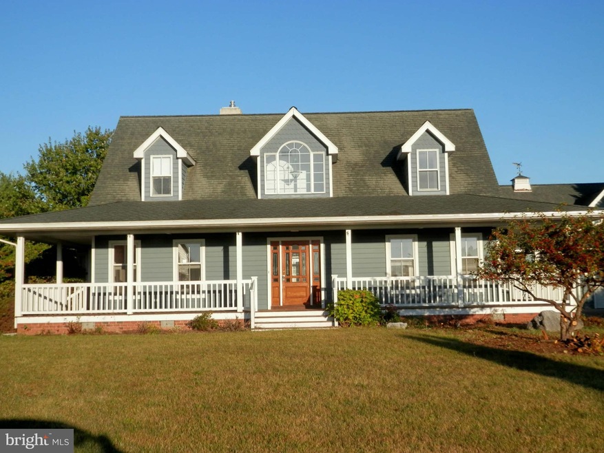 687 Mahantango Dr, Chambersburg, PA 17202 - photo 1