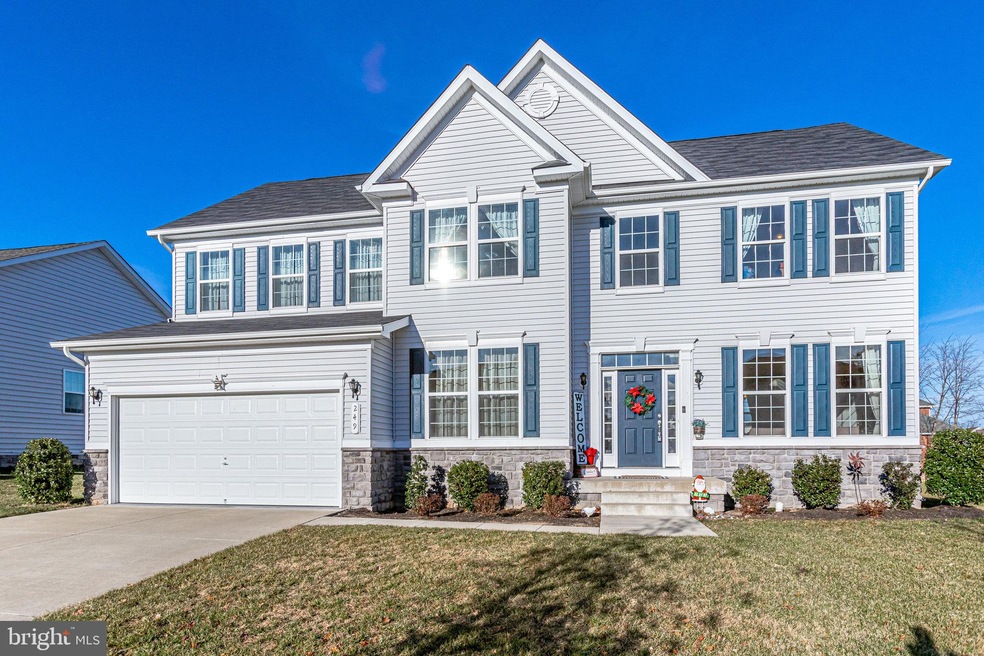 249 Bridgewater Dr, Stephens City, VA 22655 - photo 1