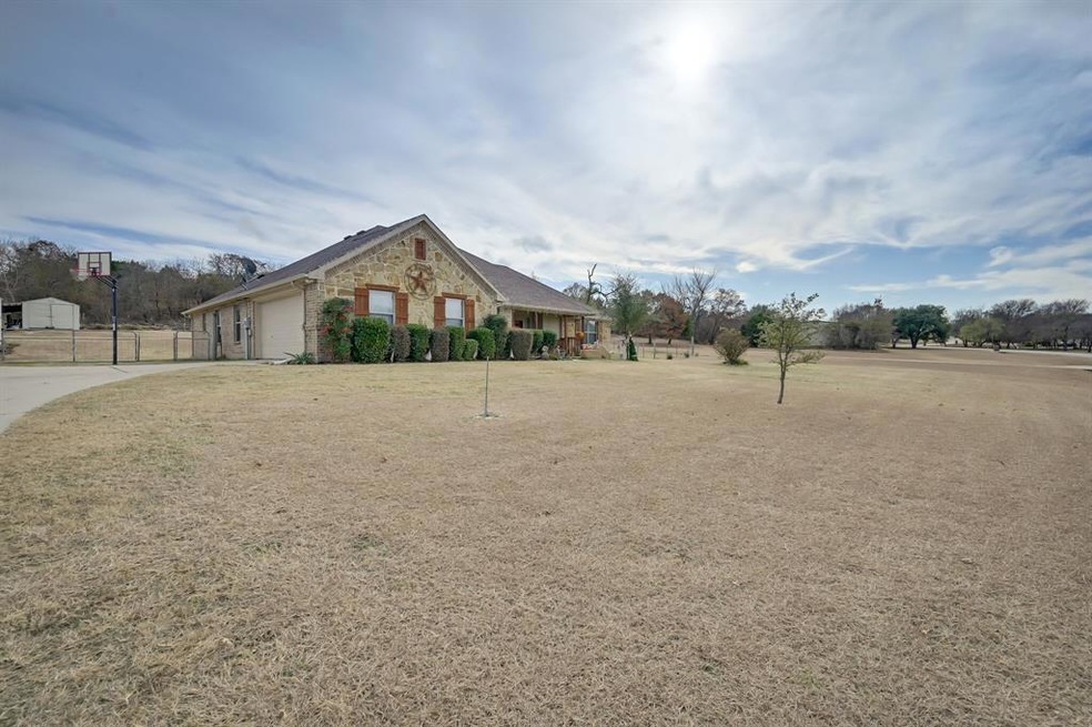 144 Miramar Cir, Weatherford, TX 76085 - photo 1