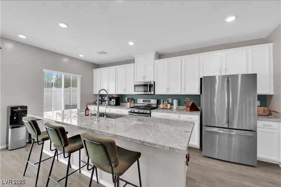 2205 Ozzy Ave unit 112, Henderson, NV 89052 - photo 1