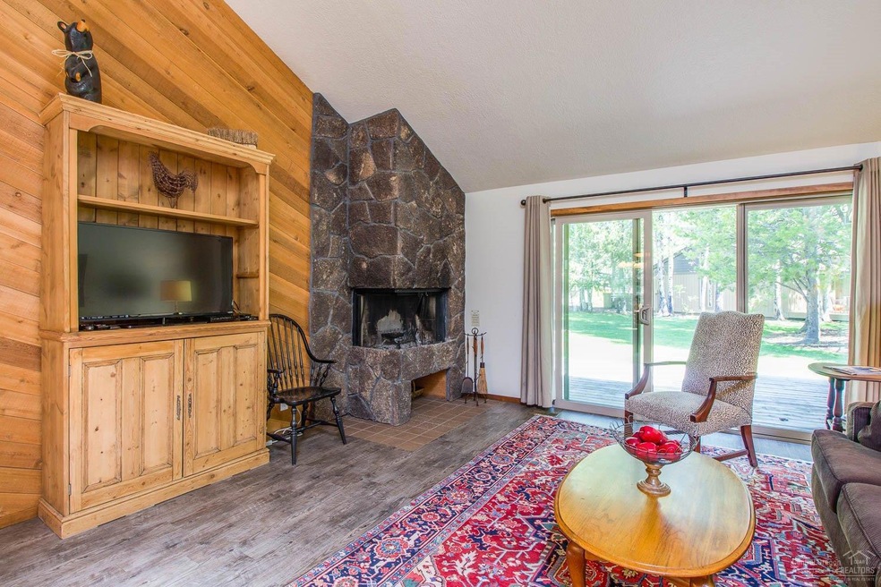 3 Quelah Condo unit 3, Sunriver, OR 97707 - photo 1