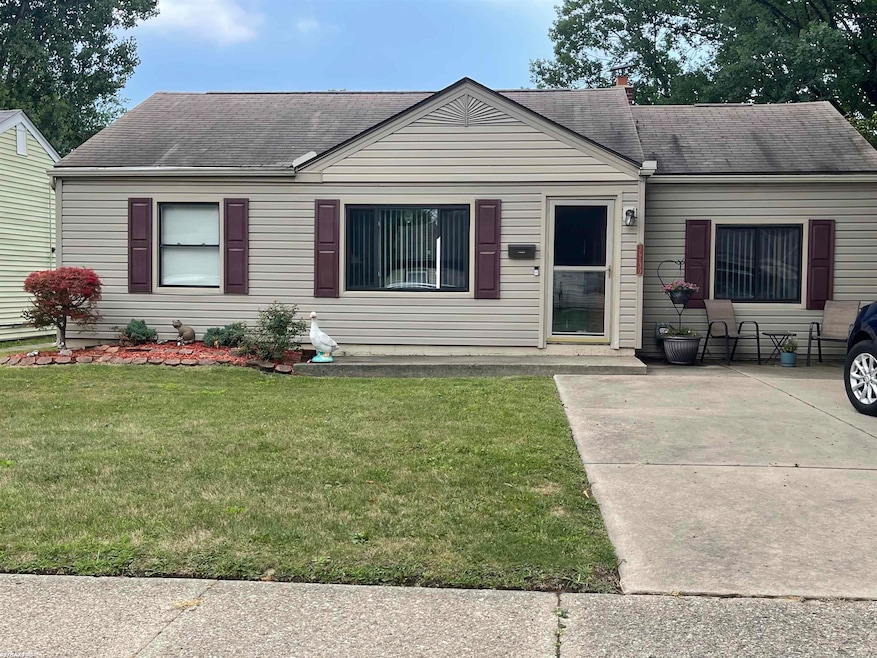 26130 Nagel St, Roseville, MI 48066 - photo 1