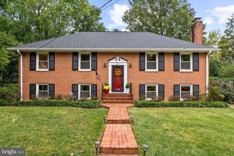 8411 Crown Place, Alexandria, VA 22308 - photo 1