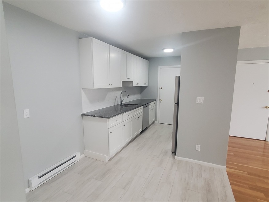 71a Station St unit 5A, Quincy, MA 02169 - photo 1