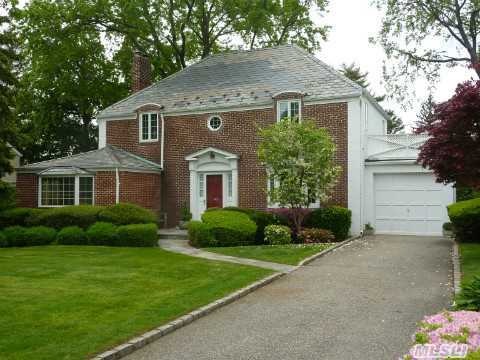 265 Mill Spring Rd, Manhasset, NY 11030 - photo 1
