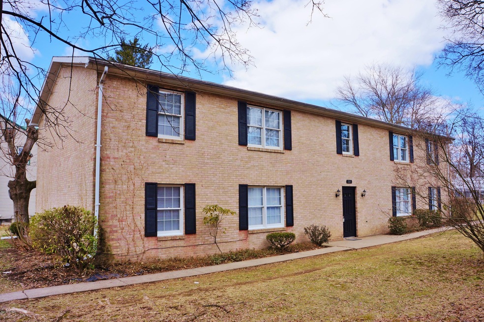 320 N 3rd St, Lewisburg, PA 17837 - photo 1