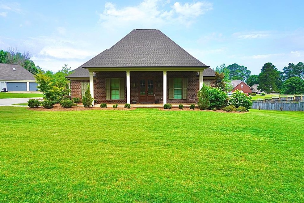 108 Downing St, Oxford, MS 38655 - photo 1