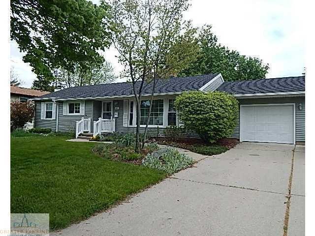 1400 Briarwood Dr, Lansing, MI 48917 - photo 1