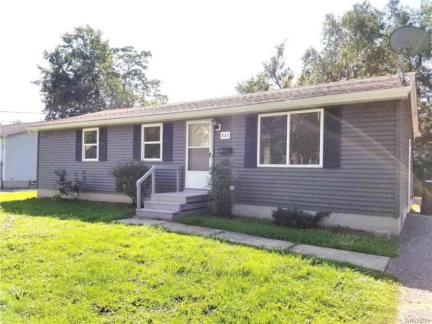 863 Lee Ave, North Tonawanda, NY 14120 - photo 1