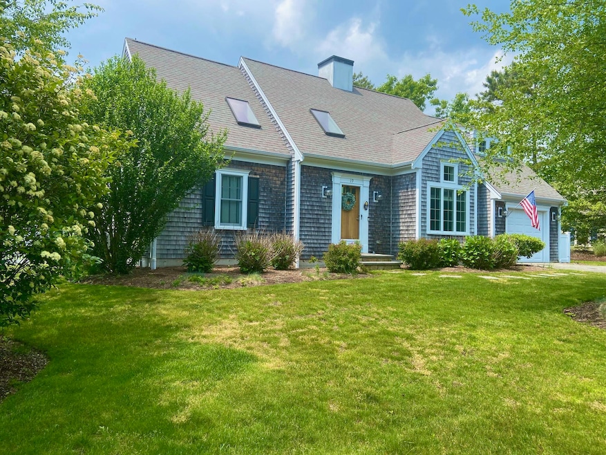 19 Osprey Dr, Cotuit, MA 2635 - photo 1