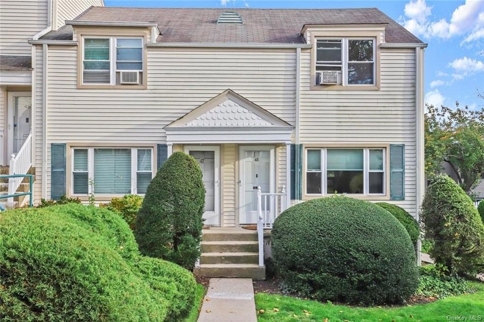 737 Tuckahoe Rd unit 48, Yonkers, NY 10710 - photo 1