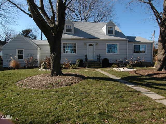 4 Seabreeze Place, Norwalk, CT 06854 - photo 1