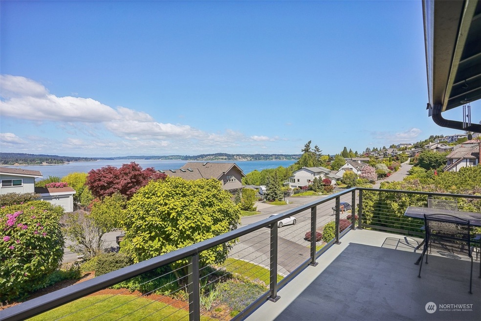 3633 Soundview Dr W, University Place, WA 98466 - photo 1