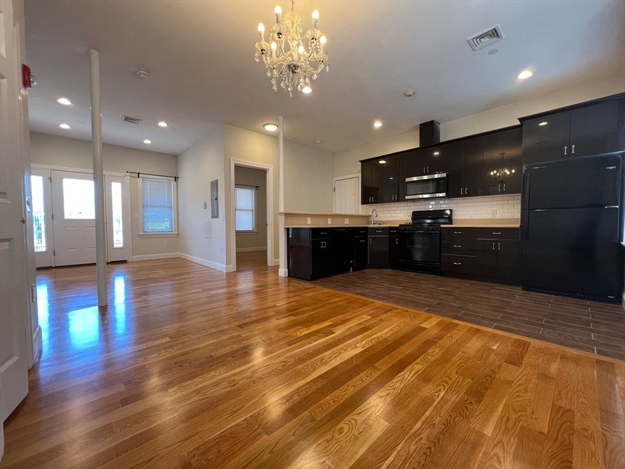 77-83 Newbury Ave unit 2, Quincy, MA 02171 - photo 1