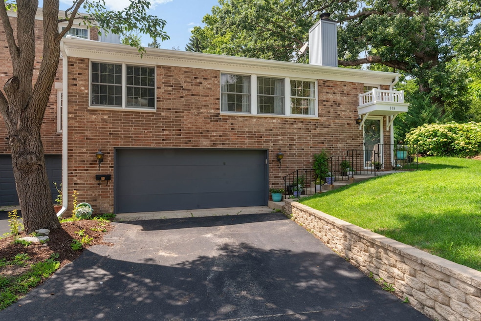 Sold $400,000 • Co-Listing Agent