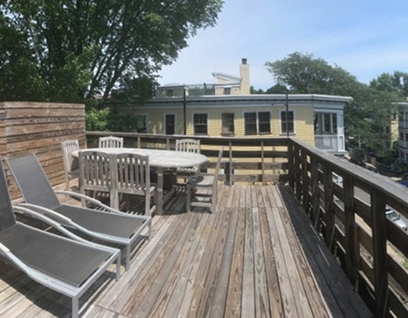 175 Chestnut St unit 2, Cambridge, MA 02139 - photo 1