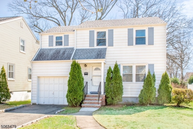 33 N End Terrace, Bloomfield, NJ 07003 - photo 1