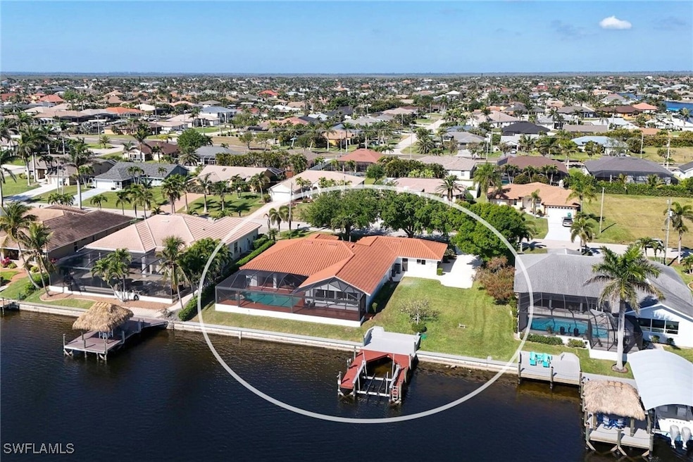 Drone / aerial view featuring a residential view a