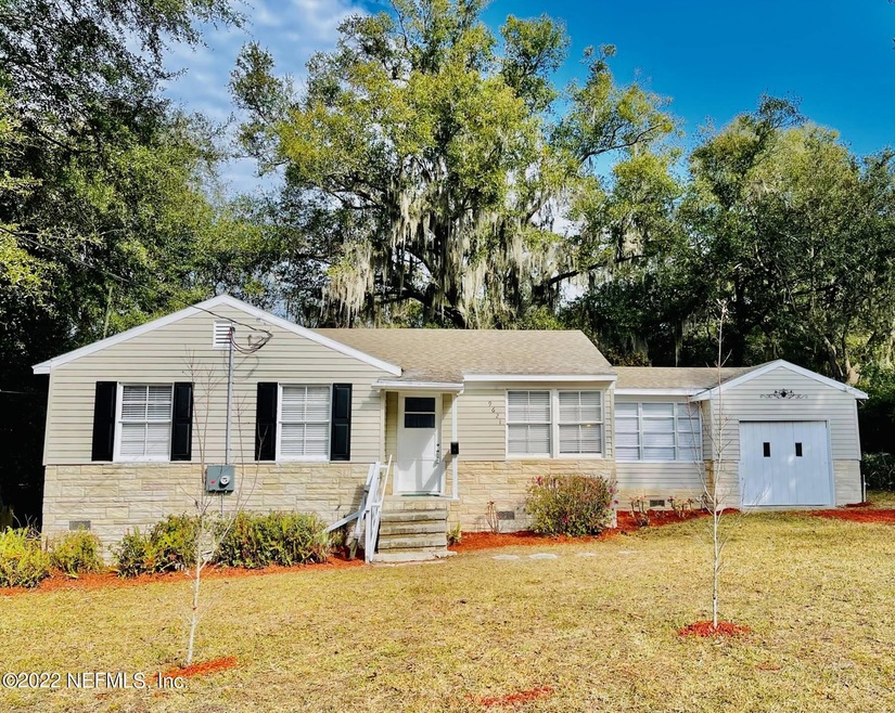 9621 Macarthur Ct S, Jacksonville, FL 32216 - photo 1
