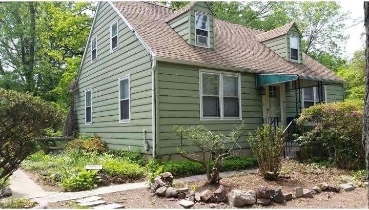 497 Manatawny St, Pottstown, PA 19464 - photo 1