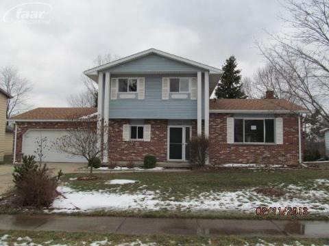 544 Spring Ln, Flushing, MI 48433 - photo 1
