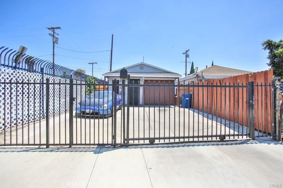 2060 E Wayside St, Compton, CA 90222 - photo 1