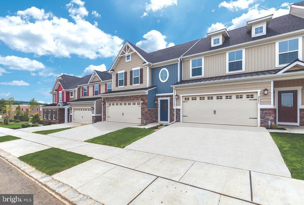 724 Cascade Way, Kennett Square, PA 19348 - photo 1