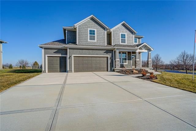 21507 W 45th Terrace, Shawnee, KS 66226 - photo 1