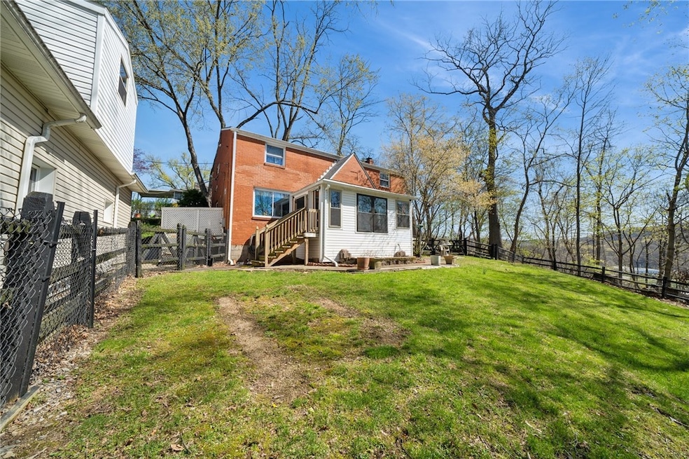 Welcome to 201 Hickory Way!