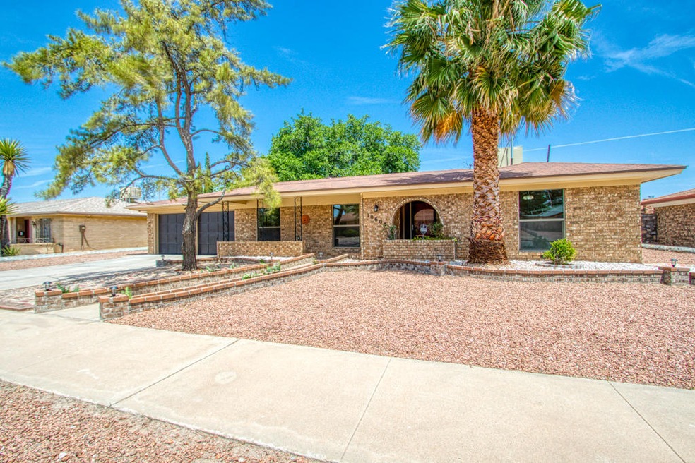 10605 Causeway Dr, El Paso, TX 79935 - photo 1