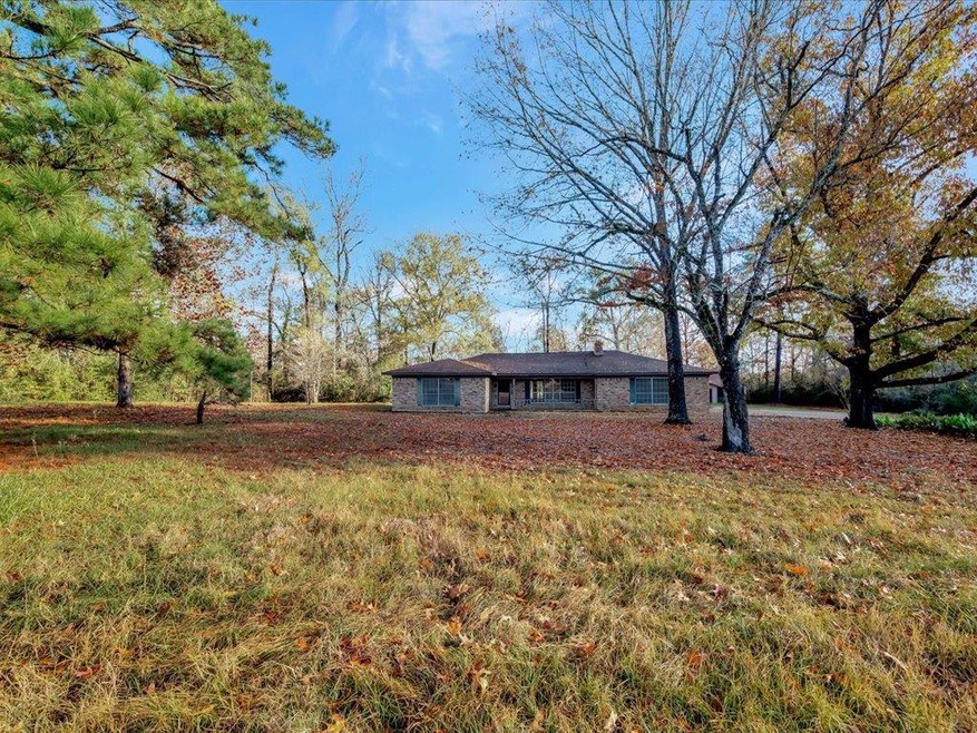 351 Bates Rd, Lufkin, TX 75901 - photo 1