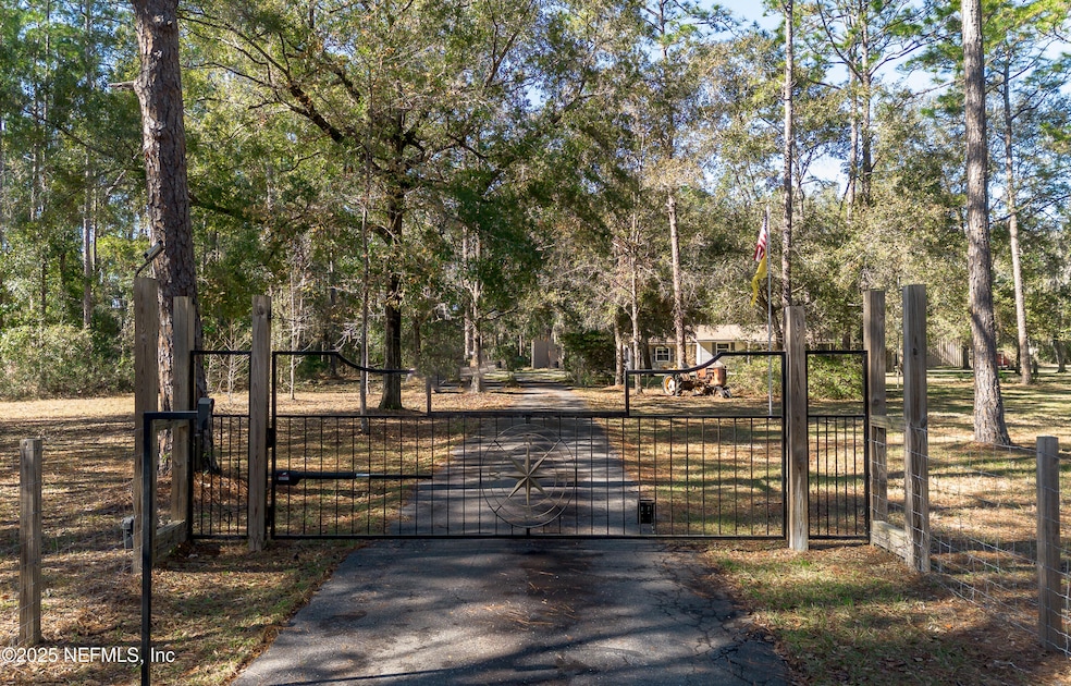 Ext Front Gate