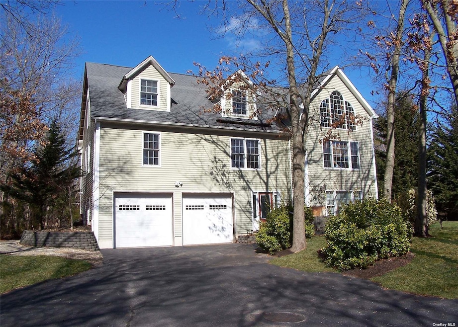 131 Long Island Ave, Holtsville, NY 11742 - photo 1