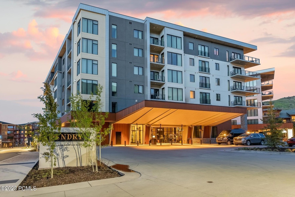 0_Exterior_1800x1200_4043845