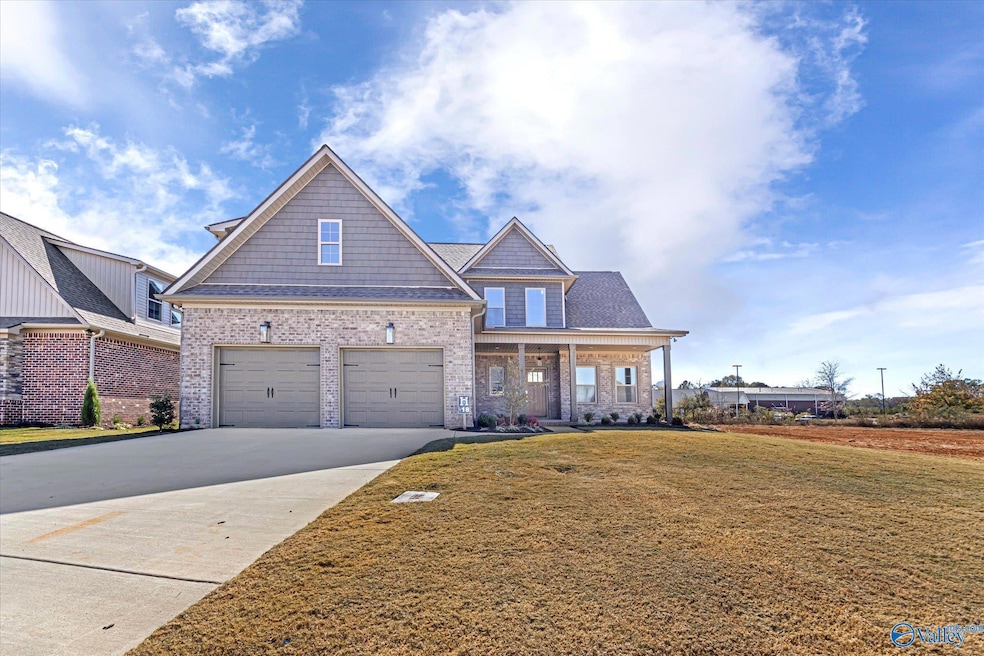 17908 Longleaf Dr, Athens, AL 35611 - photo 1