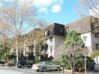 512 Kemeys Ave unit 512, Briarcliff Manor, NY 10510 - photo 1