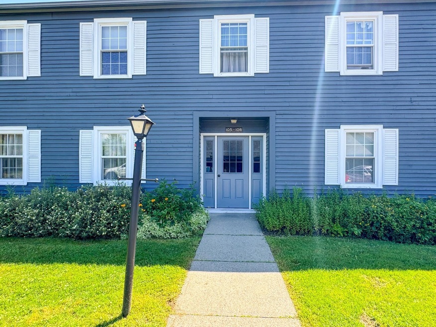 107 Twin Oaks Terrace, South Burlington, VT 05403 - photo 1