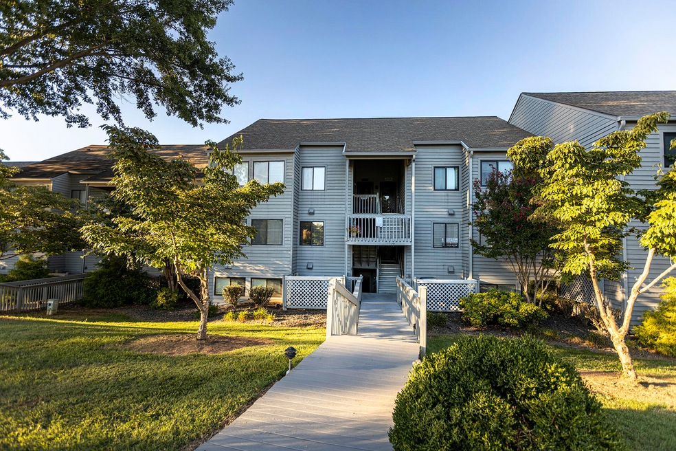 Peninsula Point Condos